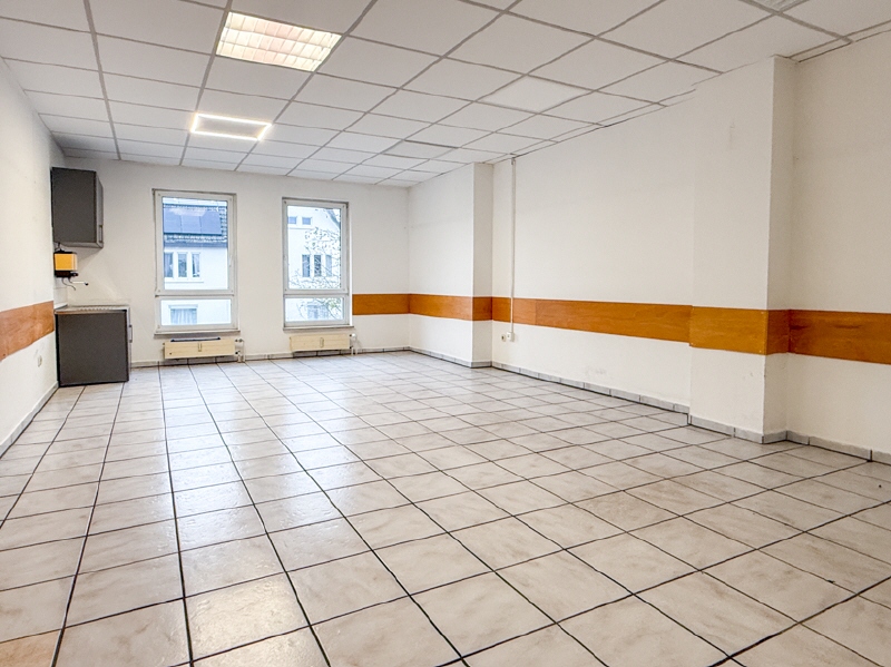 8 Raum 4 B�ro / Praxis Bergkamen