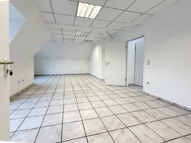 8 Raum 2 B�ro / Praxis Bergkamen