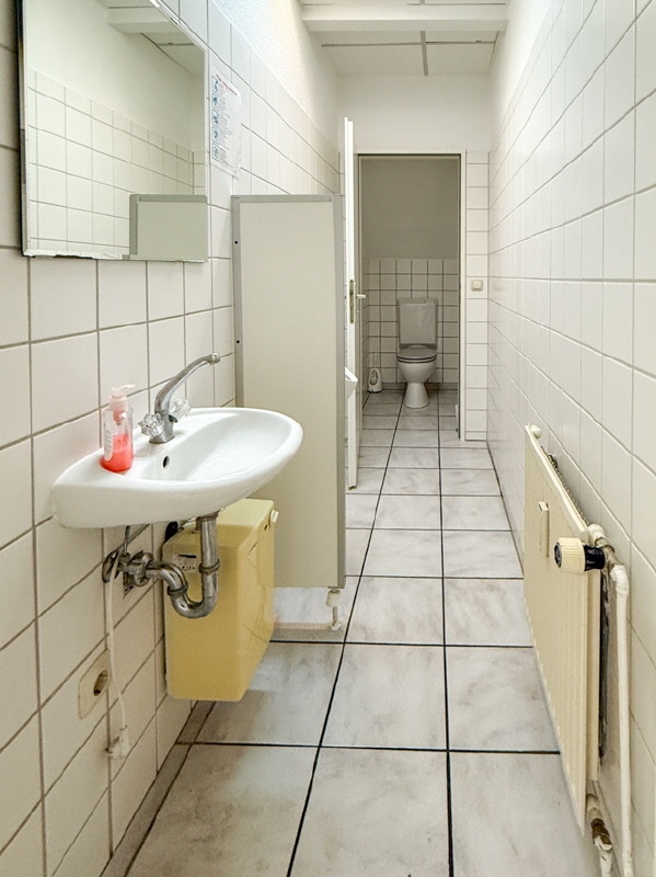 8 WC Anlage (2) B�ro / Praxis Bergkamen