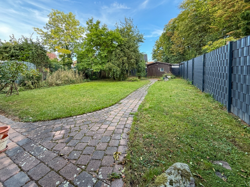 Garten mit H�tte Reihenmittelhaus Bergkamen