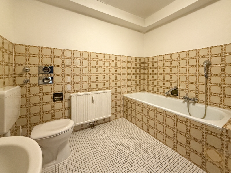 Bad mit Wanne und Dusche Etagenwohnung Kamen